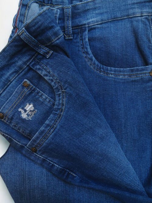 800cf44b abf5 4a93 a205 e6f1f19acd8c